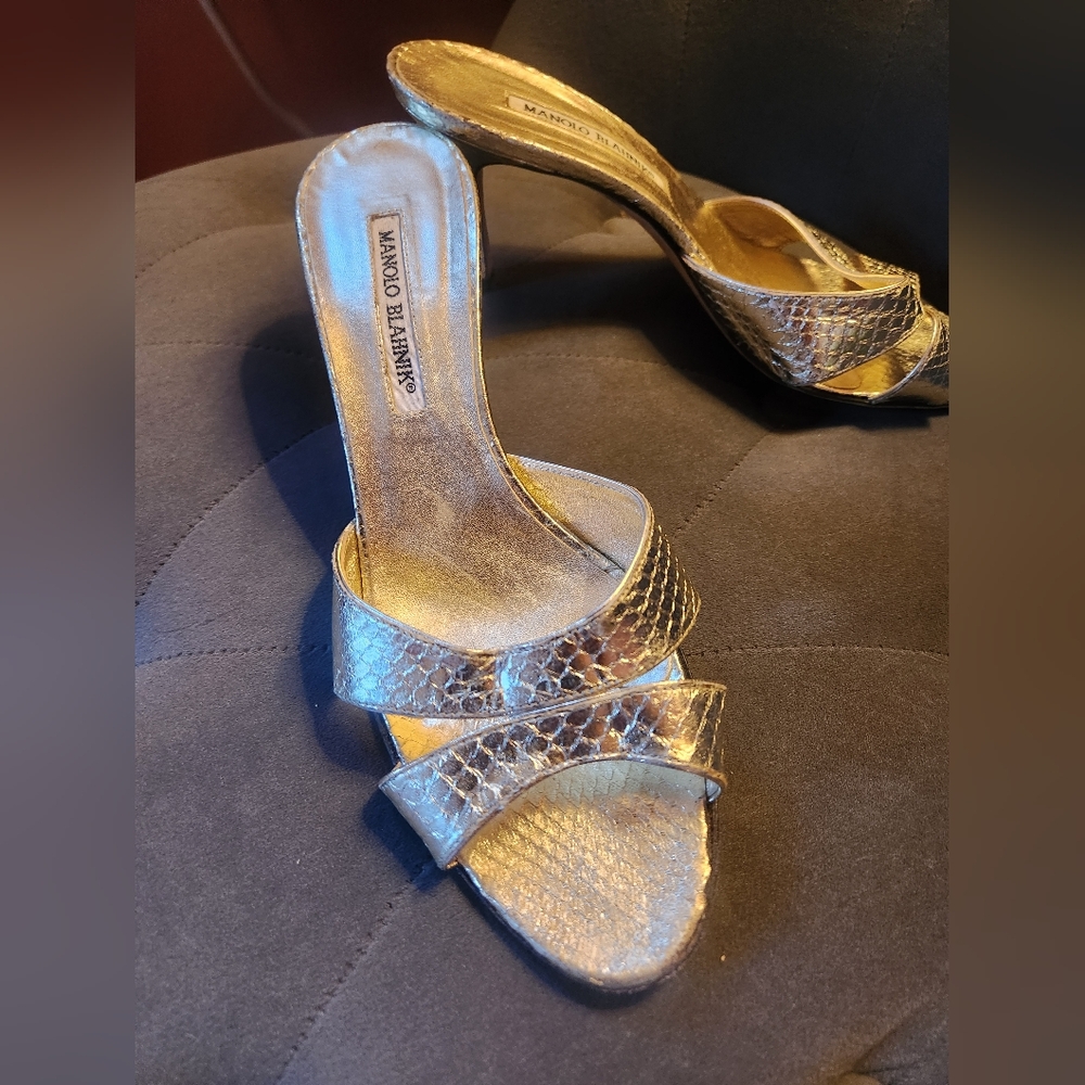 Manolo Blahnik, size 8, Gold Snakeskin slides